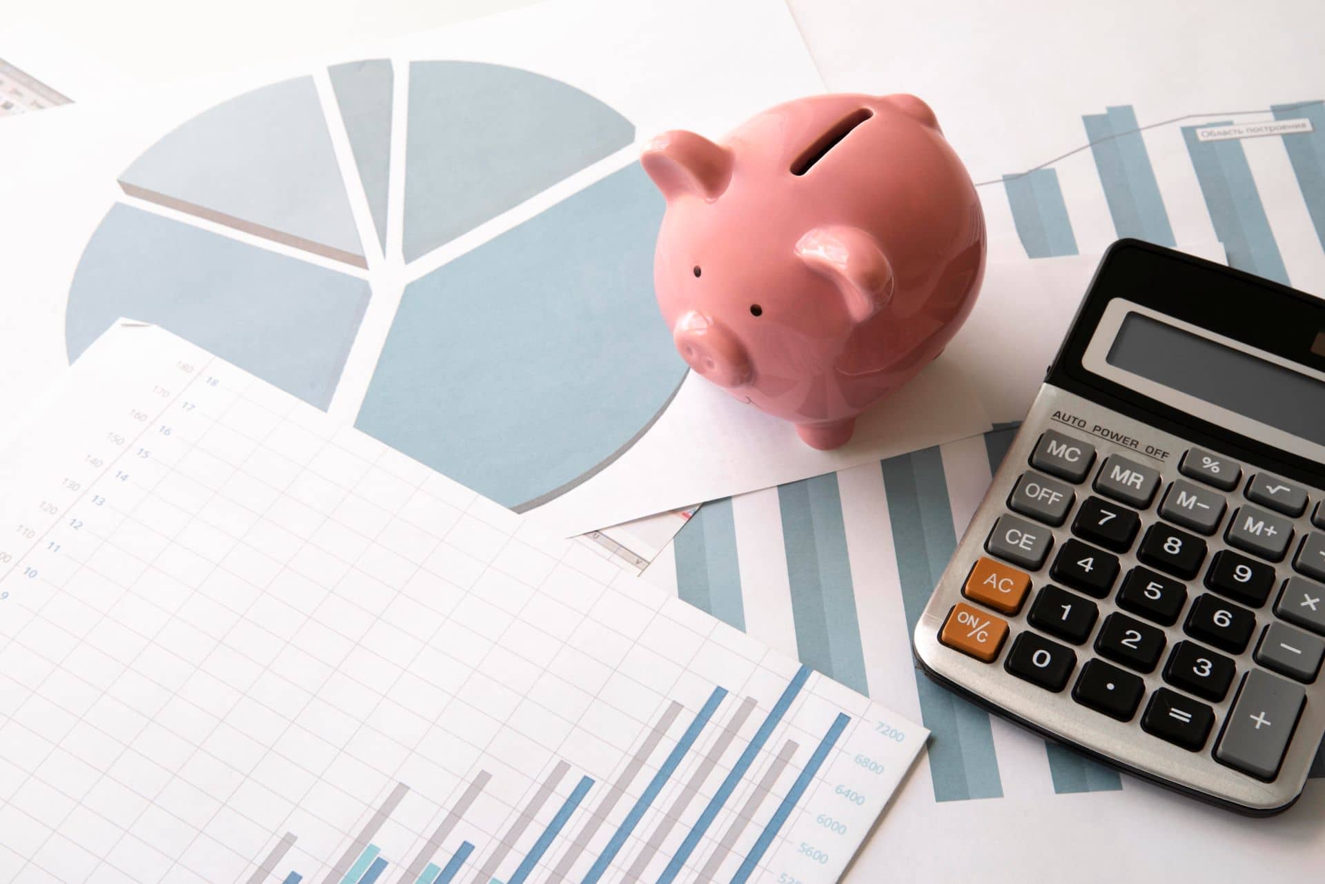 gros plan sur les objets de l education et de l economie (1)